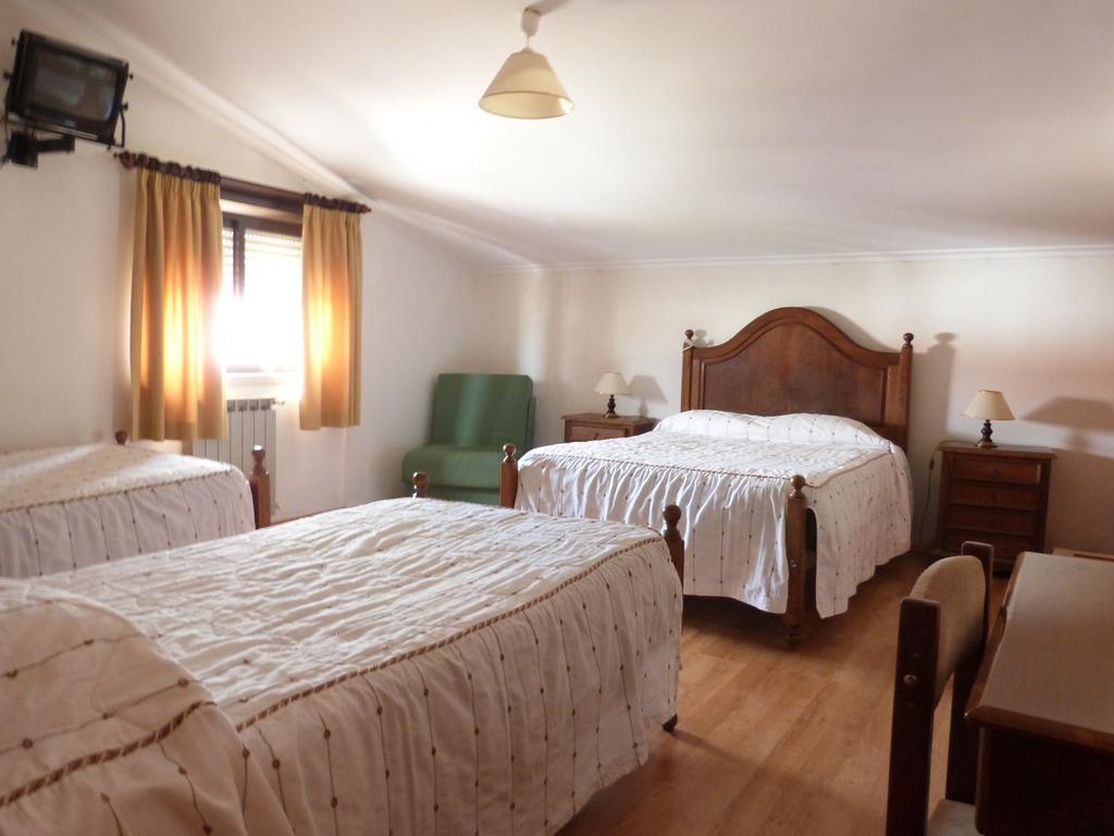 Alojamento Local Dom Dinis Hotel Trancoso Szoba fotó